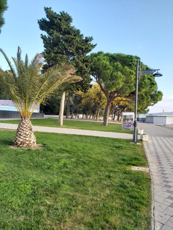Mobile Home Sole Biograd Na Moru Buitenkant foto