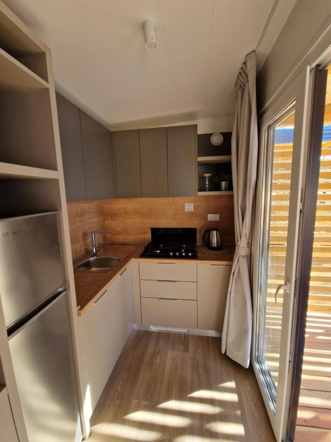 Mobile Home Sole Biograd Na Moru Buitenkant foto