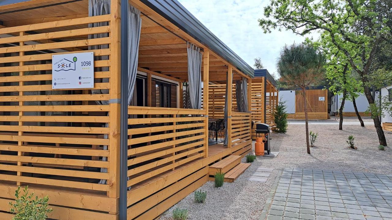 Mobile Home Sole Biograd Na Moru Buitenkant foto
